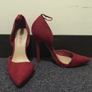 *LAST CHANCE* Red Heels